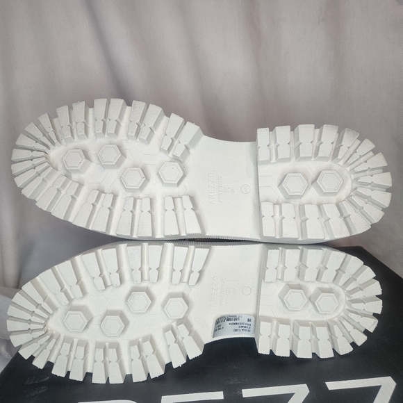 Arezzo MAYA Pull On Lug Sole Combat & Lace-Up Boots Sz 9 Retail $200 - Picture 7 of 13